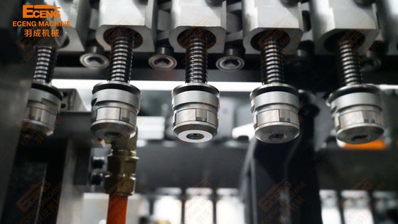 6 تجويف PET زجاجة تهب آلة 49kw 10000BPH السيارات بالكامل