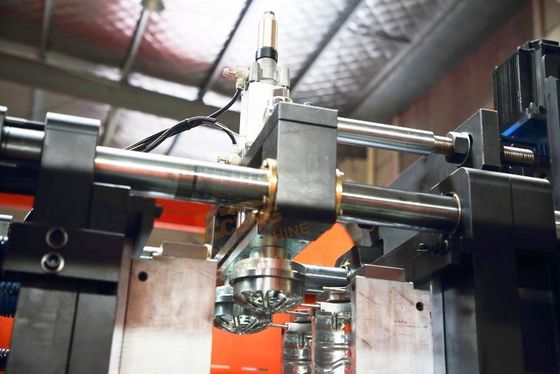 آلة نفخ الزجاجة الأوتوماتيكية 1500BPH 5 لتر Eceng Q5L2 48kW