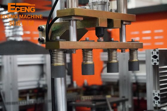 Eceng Q6000 آلة نفخ الزجاجة بسعة 4 تجويف 330 ملم