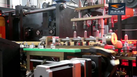 Eceng Dia 100mm آلة نفخ زجاجات المياه المعدنية 4 التجويف 4.5 * 1.6 * 1.9m